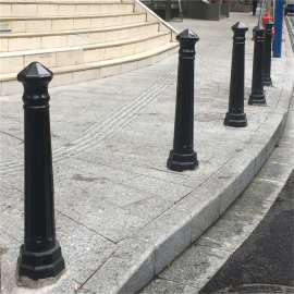 广州道路铸铁罗马柱欧式铁艺止车柱河道景区隔离柱