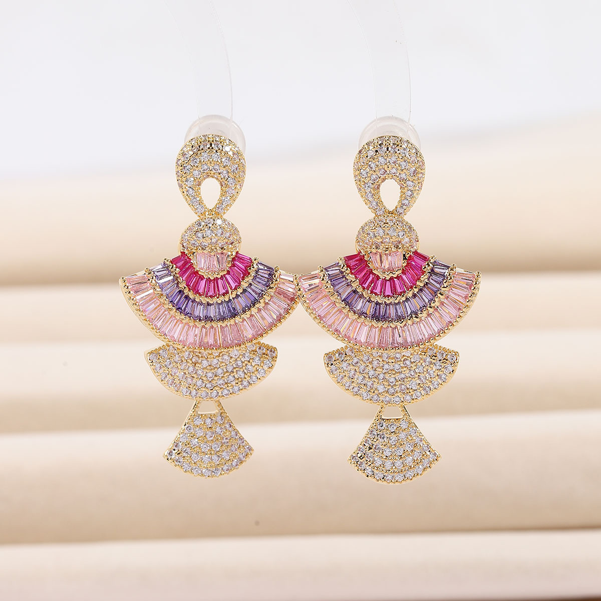 新款欧美重工彩钻耳环气质百搭耳饰紫粉色小裙子微镶锆石扇形耳坠