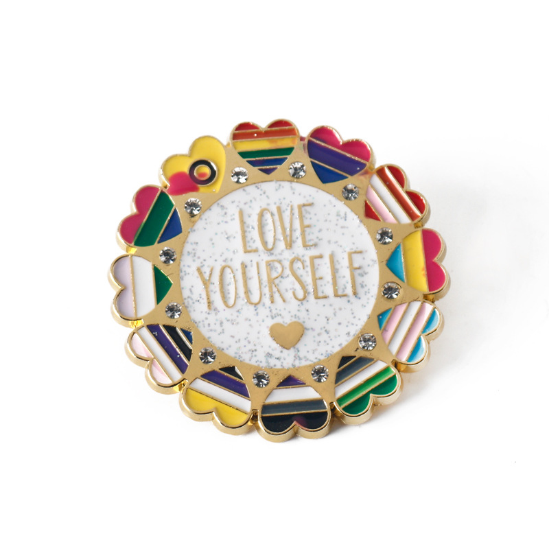 跨境新款l0ve yourself彩虹胸针创意镶钻爱心励志金属徽章配饰品