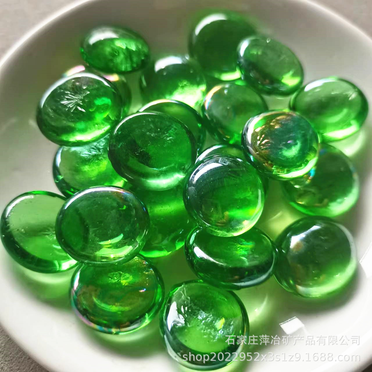 供应浅绿色玻璃扁珠 17-19mm现货绿色玻璃石儿童diy宝石园林景观