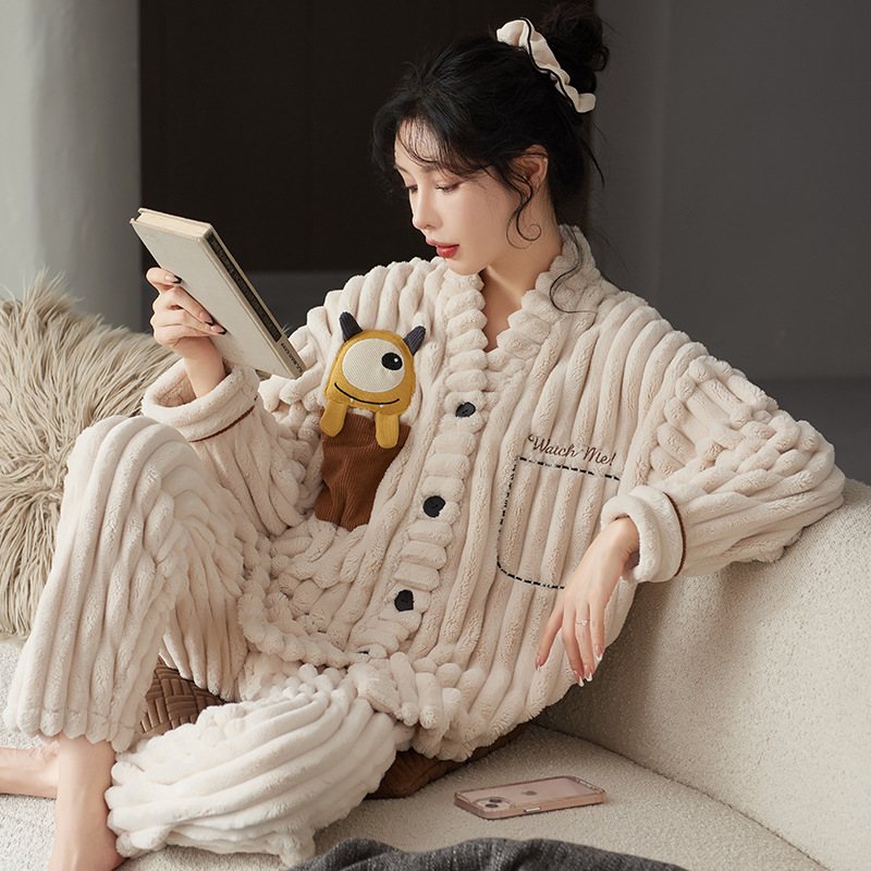 批发法兰绒睡衣女士冬季加厚保暖秋冬款2023年新款长袖家居服套装