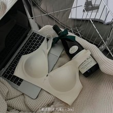 新款果冻条法式深V无痕软支撑内衣女大胸显小无钢圈聚龙女士文胸