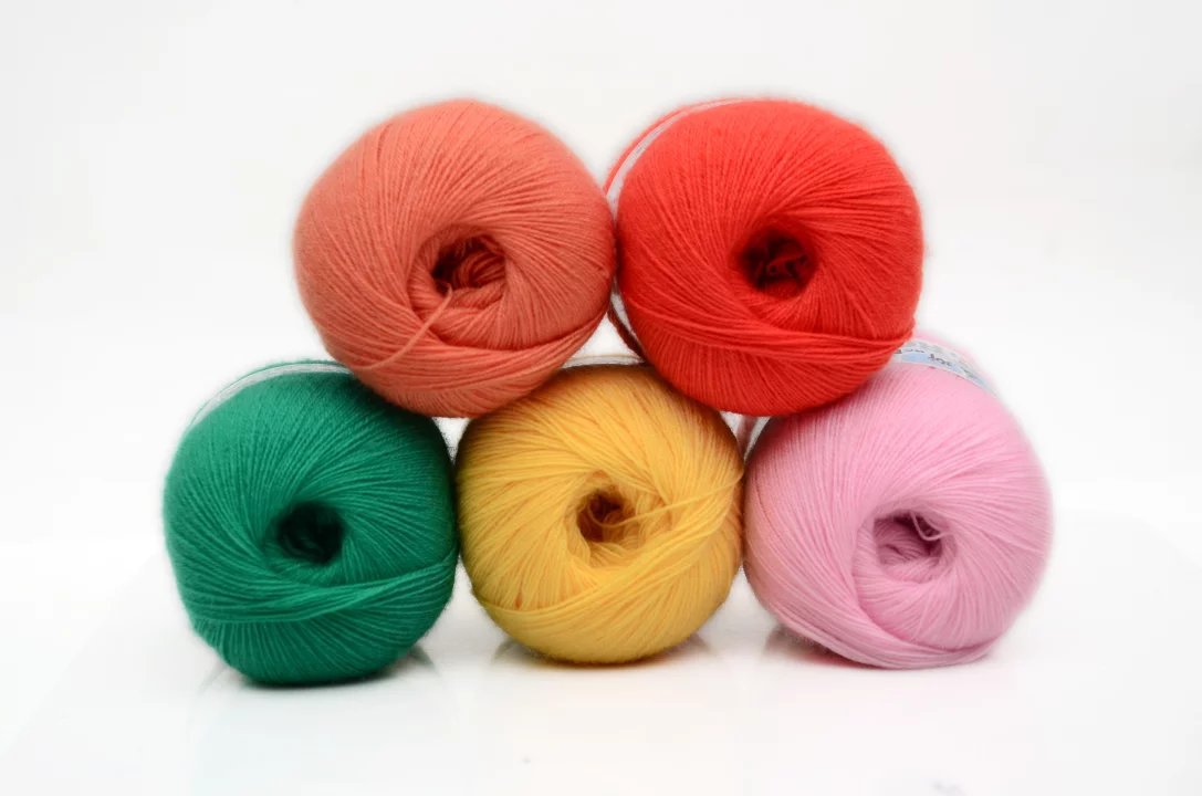 开司米细毛线宝宝线diy手工毛衣线手编织羊毛马海毛貂羊绒配线团