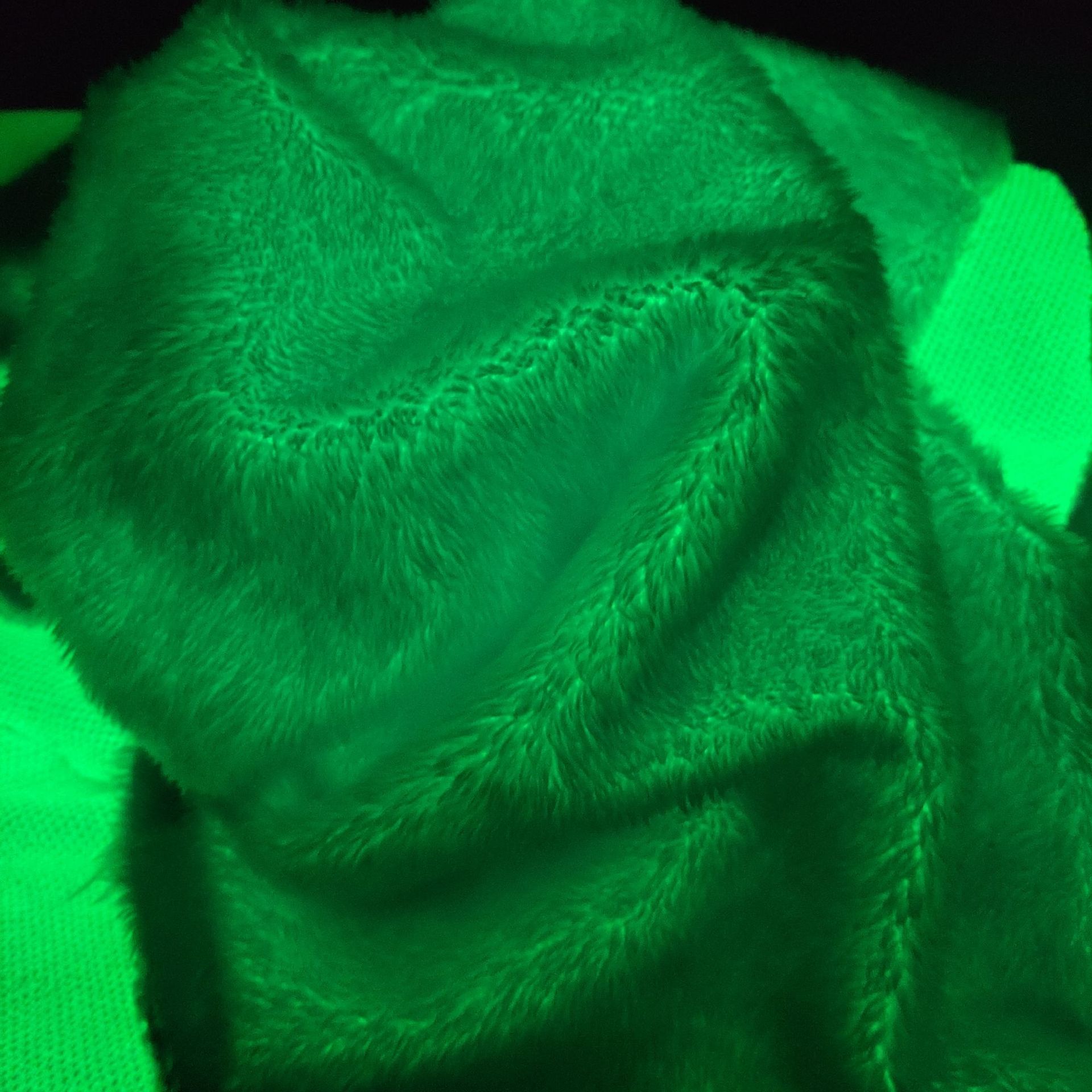 夜光北极绒 夜光布 变色专利 感光变色布 感温变色布 发光布