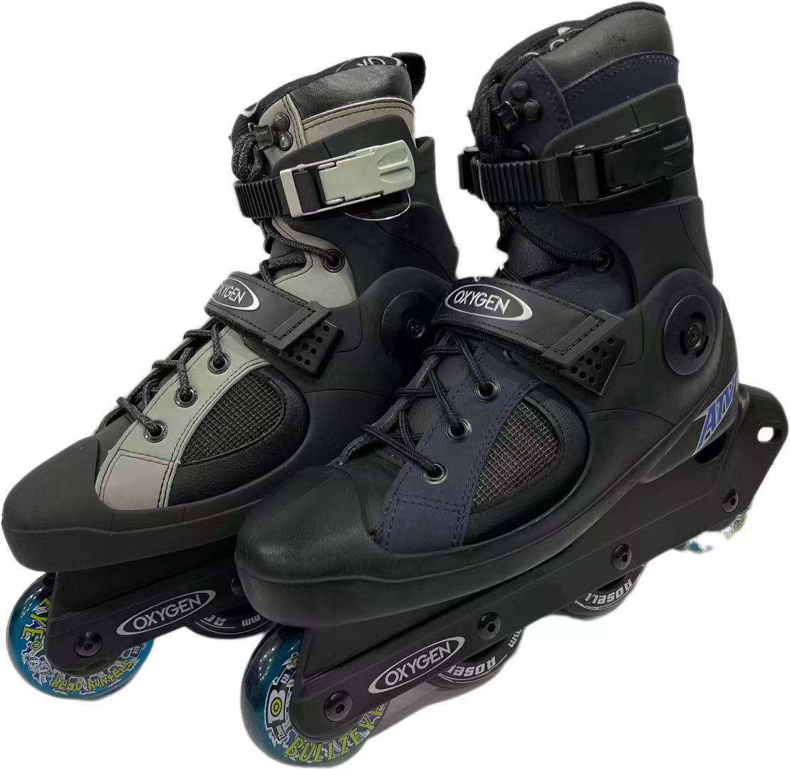 成人平花鞋 专业溜冰鞋 花式轮滑 平花鞋旱冰鞋大学生旱冰鞋老款