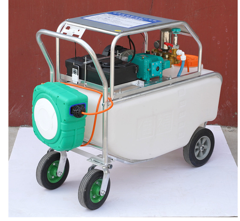 农用电动打药泵框架式电瓶带动的除虫打药机远射程喷药机视频