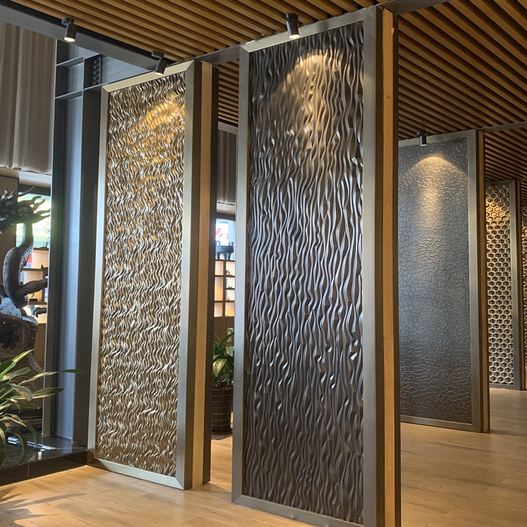 不锈钢浮雕屏风隔断装饰售楼部户外庭院金属镂空格栅酒店背景墙