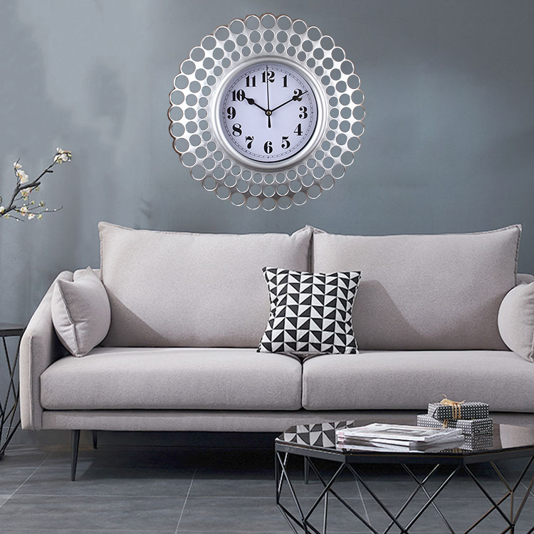 European Wall Clock Living Room Home Fashion Wall Clocks Atmospheric Mute Modern Simple Personality Creative Quartz Clock Wholesale