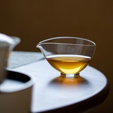 厂家批发 高硼硅玻璃分茶器 高透亮茶海 家用功夫茶具 半月公道杯