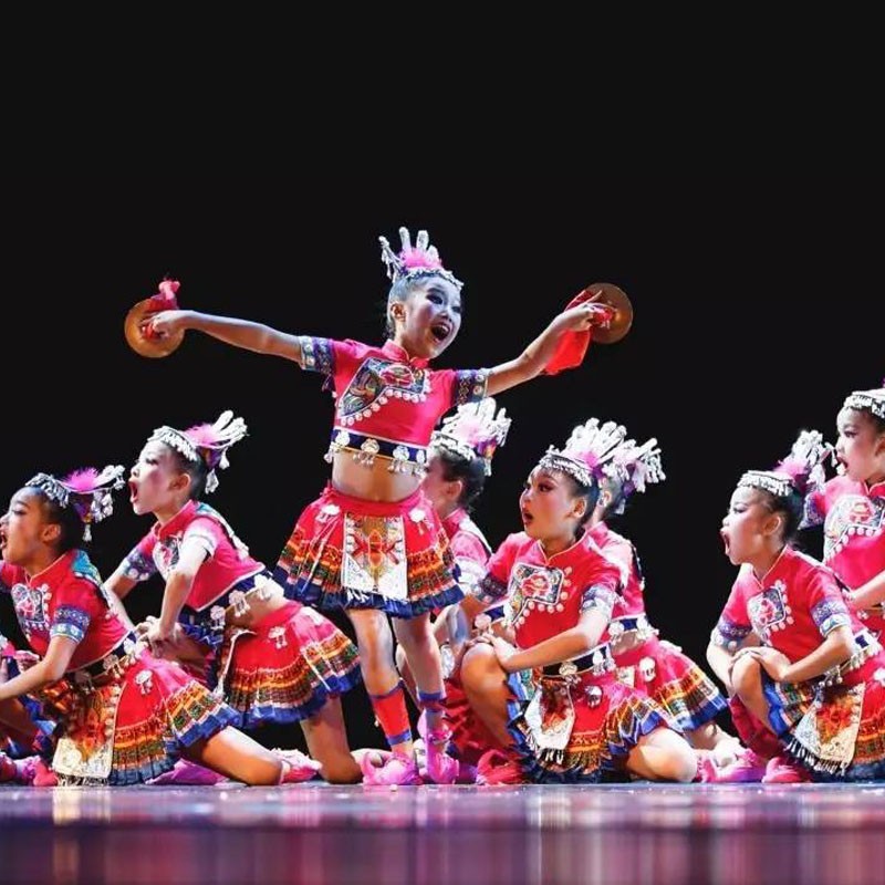 元旦少数民族服装儿童苗族演出服小荷风采女童舞蹈表演铛拍起拍铛
