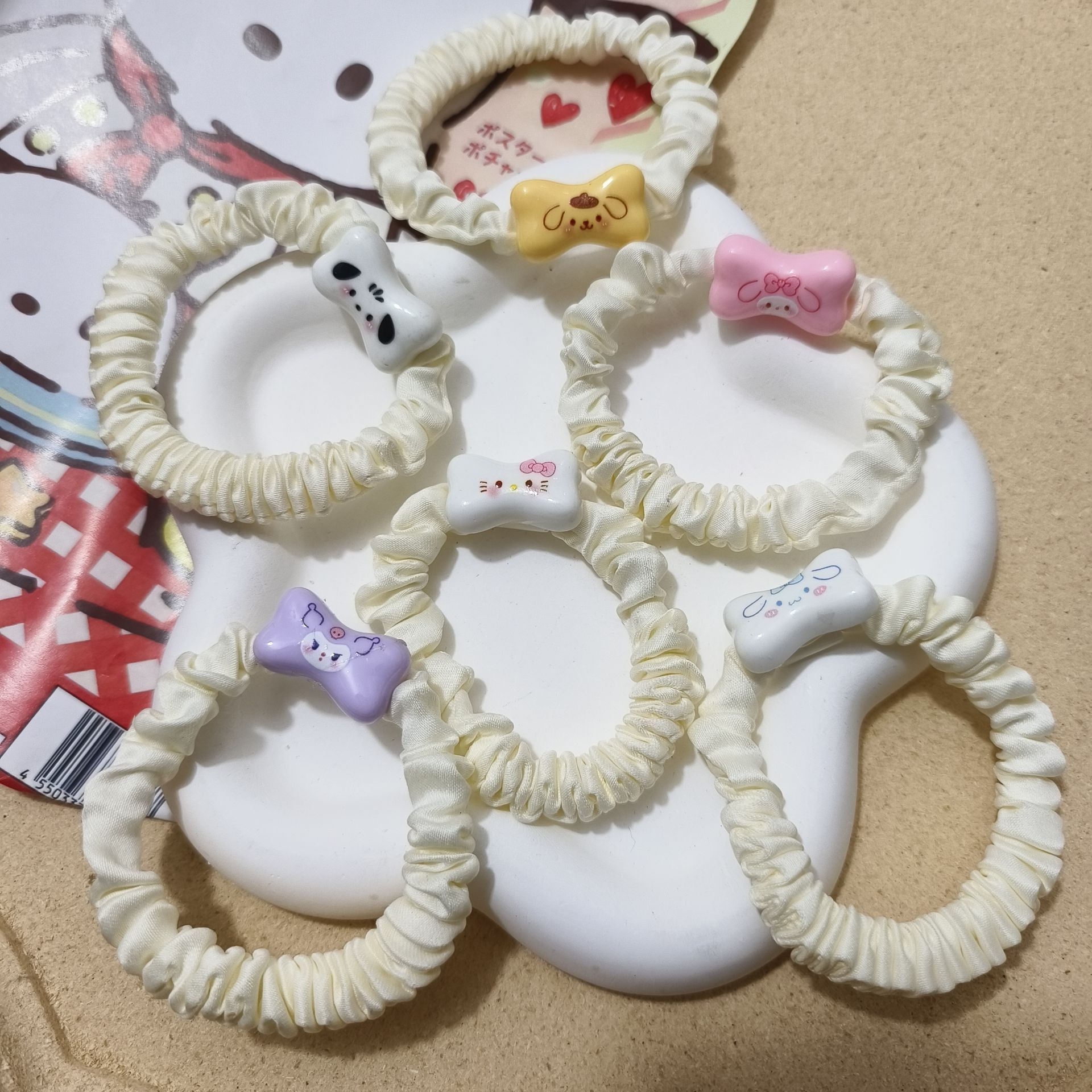 新款三丽鸥表情骨头发圈可爱男友小皮筋闺蜜手链少女森系头绳两用