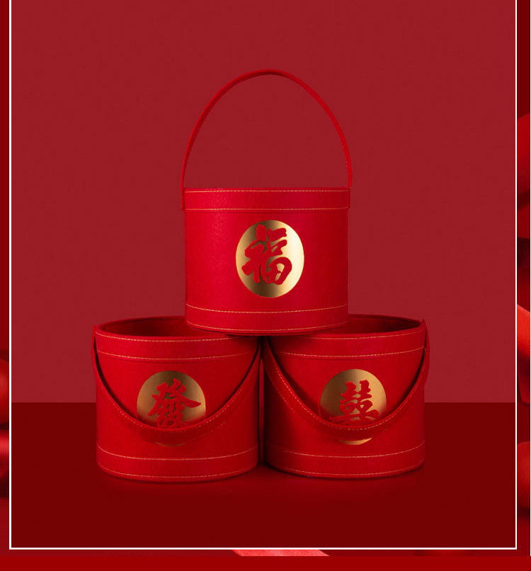 新年大红色福字抱抱桶喜庆银柳花束插花桶创意伴手礼圆形福桶批发