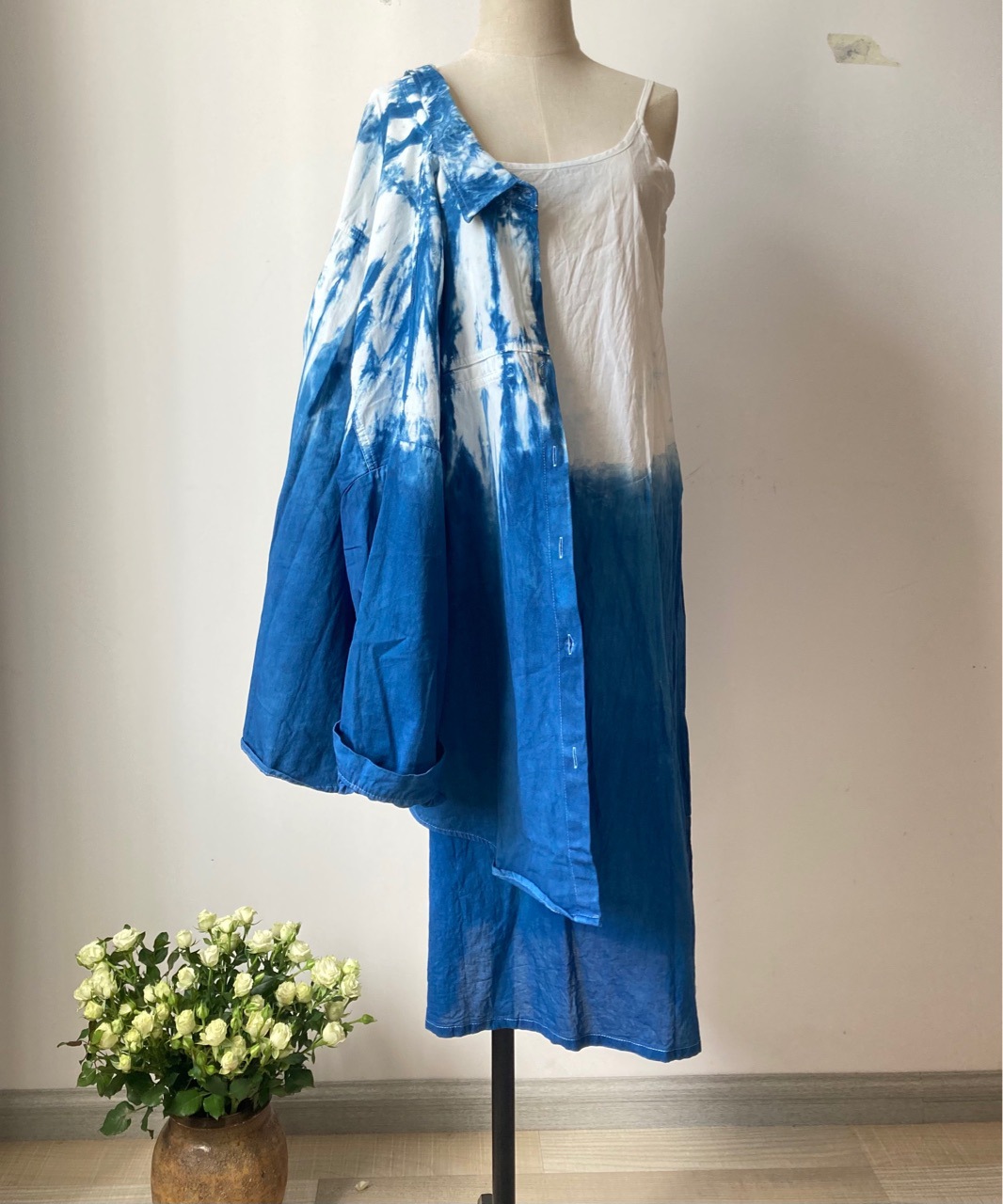 云南大理白族手工扎染蓝白牛仔衬衫外搭长袖软宽松休闲外套女蓝染