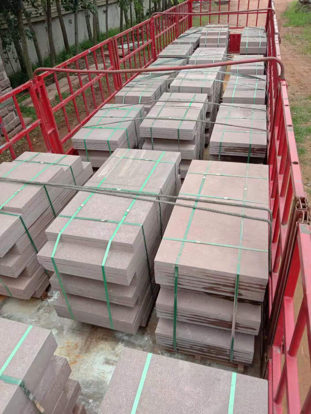 5公分成品砂岩工程板安装 北方紫砂岩青石板定制
