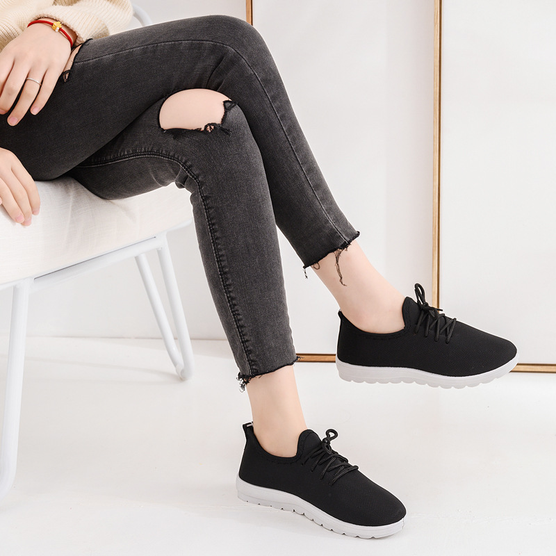 9-0 Spring 2022 New Old Beijing Cloth Shoes Women's Comfortable Breathable Mom Shoes Leisure Cloth Shoes Market Street Vendor Shoes