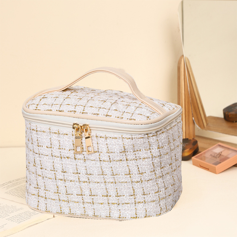 2023 New Premium Classic Style Cosmetic Bag Good-looking Fashion Large Capacity Handbag Cosmetic Storage Bag