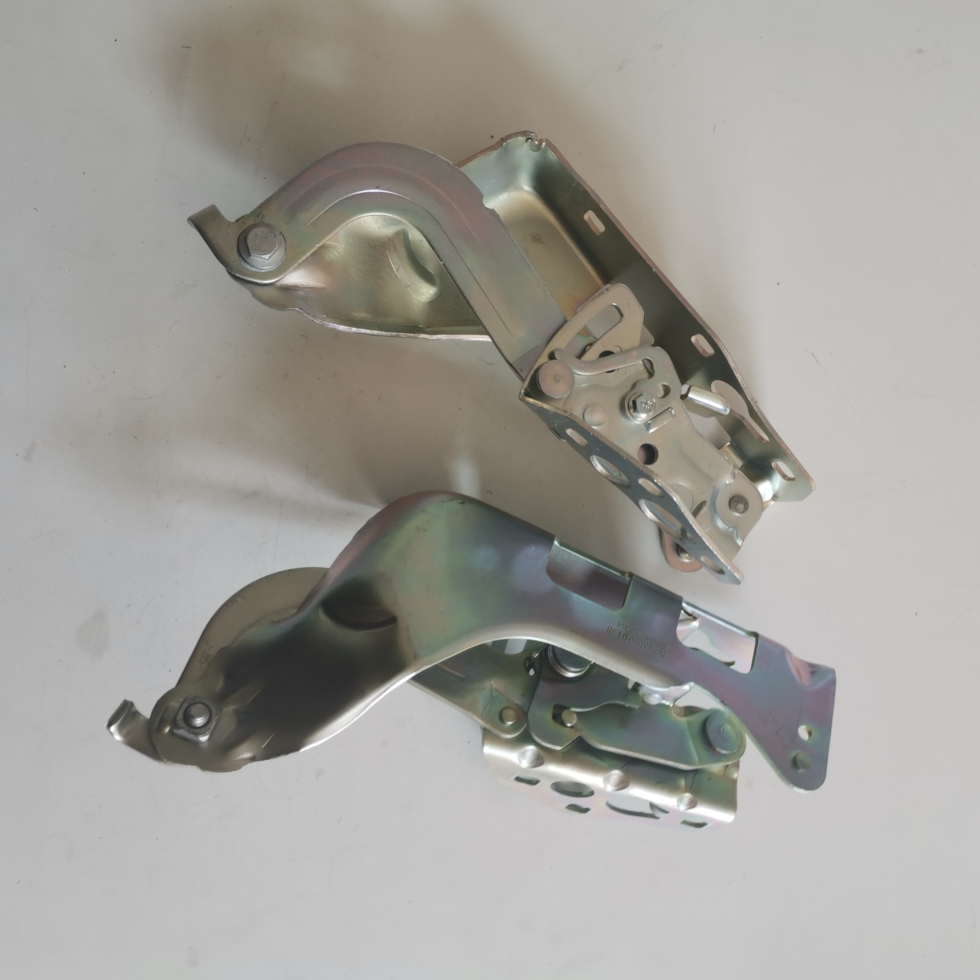 适用于奔驰glc x253 汽车引擎盖铰链 发动机罩铰链 2538800228