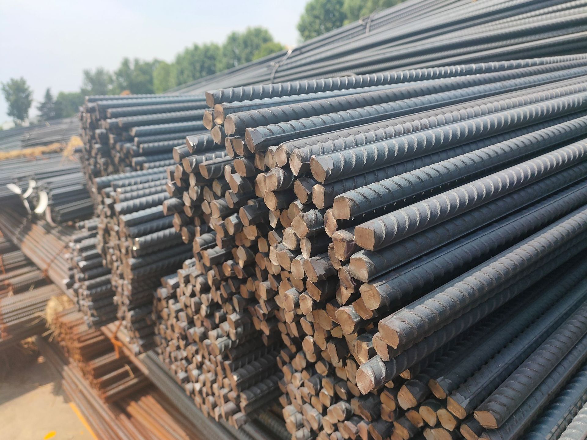 西安现货螺纹钢工程建筑钢筋精轧螺纹钢筋调直高强度三级螺纹钢