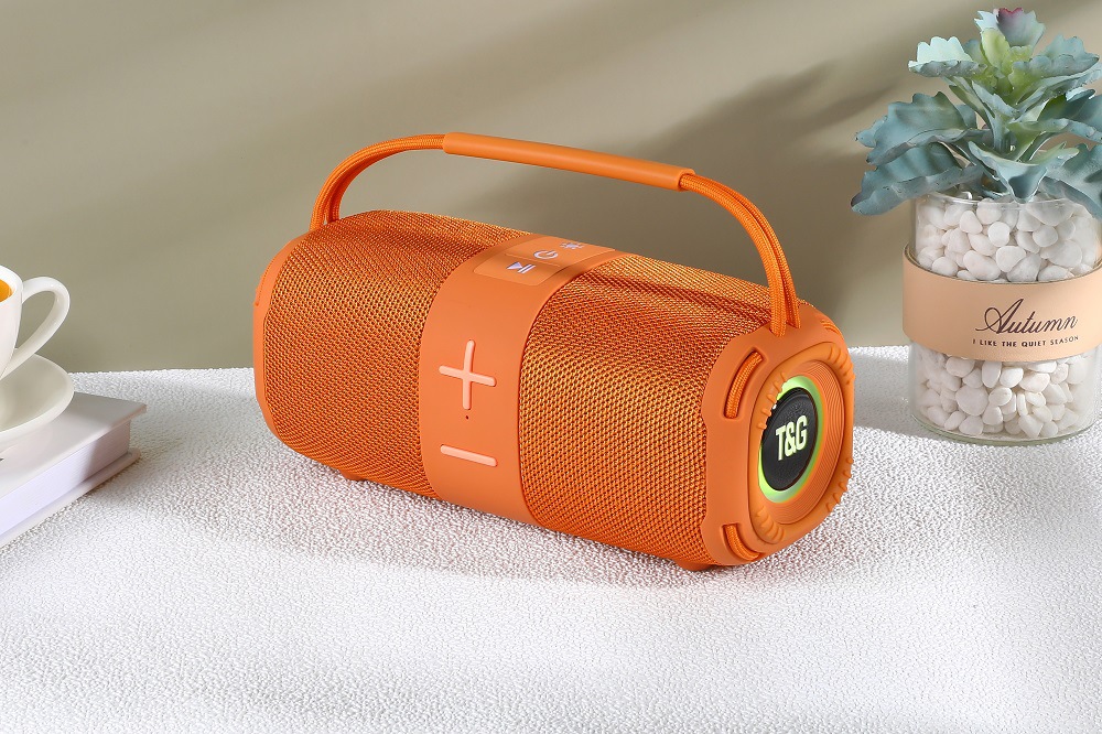 New Tg668 Outdoor Portable Wireless Bluetooth Speaker Portable Subwoofer High-Power War Drum Stereo Sound