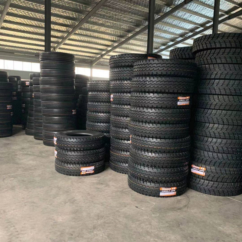 全钢丝卡货车轮胎11 12r22.5拖车半挂车真空轮胎12r22.5出口供应