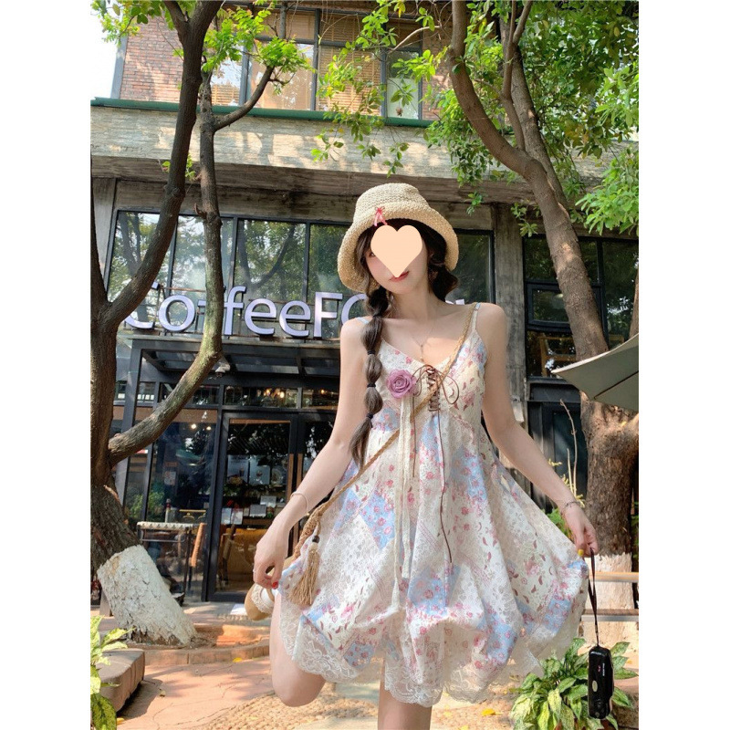 复古碎花蕾丝玫瑰绑带吊带连衣裙女夏季2025新款收腰纯欲花苞短裙