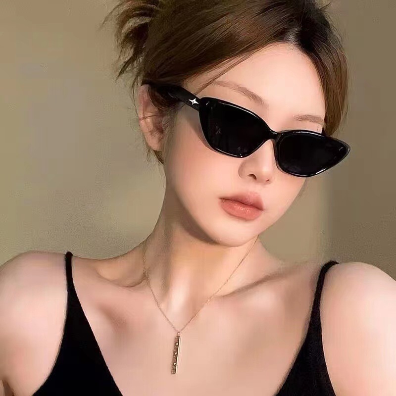 2023 New Sunglasses Xiaohongshu Internet Celebrity Tiktok Same Style European and American Niche Cat Eye Five-Pointed Star Sunglasses Wholesale