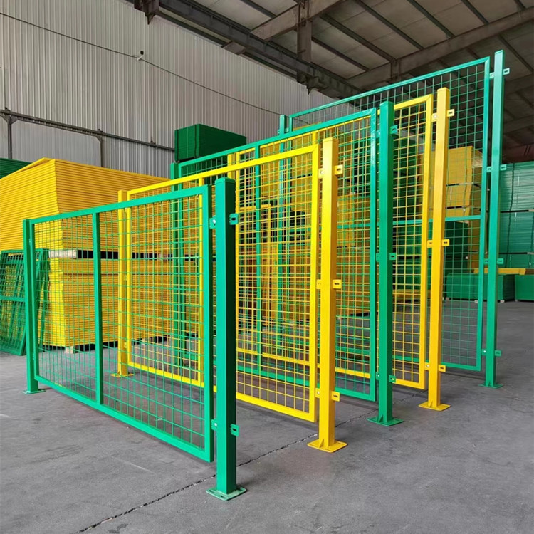 工业机械安全隔离防护栏工厂通道可移动护栏网仓库冲孔隔断网厂家06