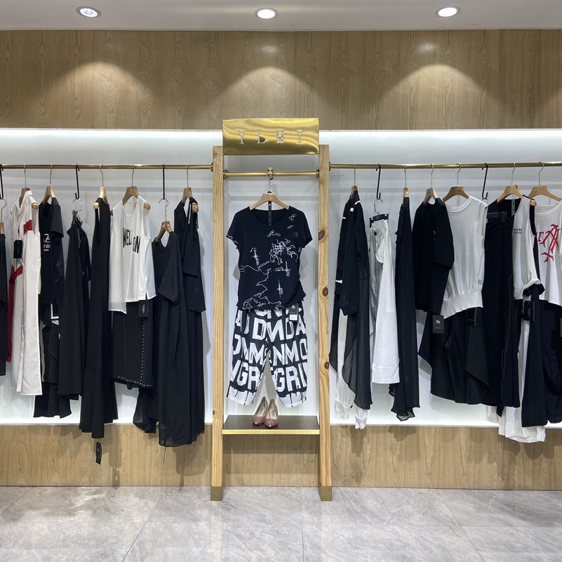 杭州一线潮牌女装欧e黑马夏 淘宝快手抖音直播货源 广州女装批发