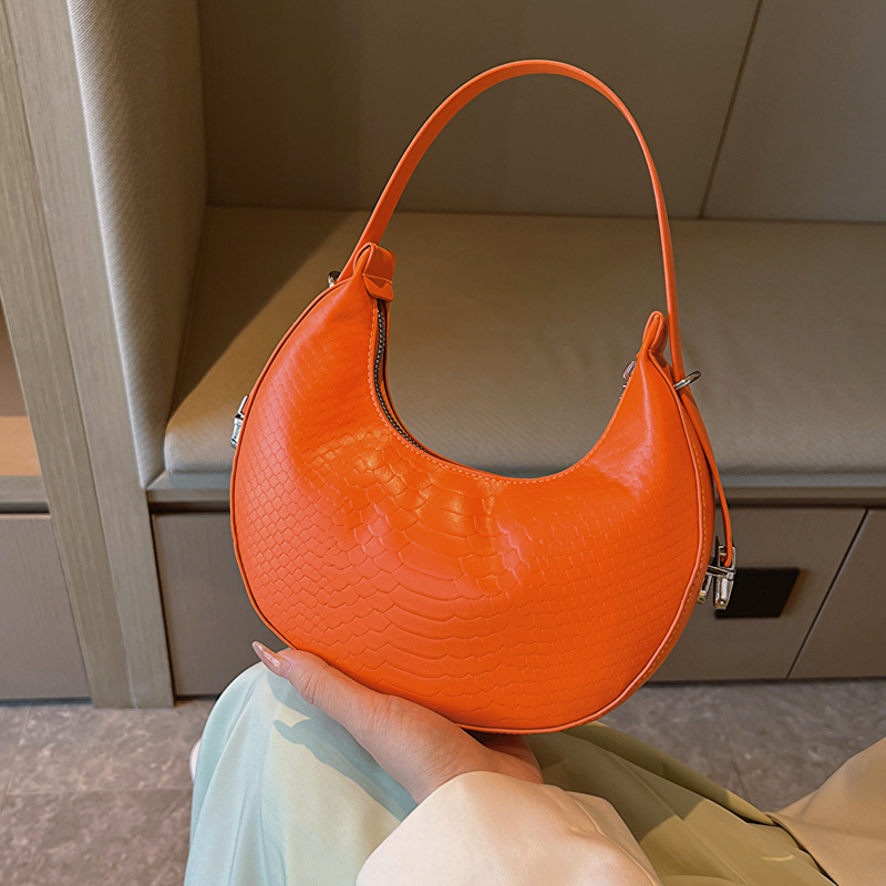 Candy-Colored Underarm Casual Bag for Women 2023 New Arrival Spring Fashionable Pure Color Trendy Shoulder Handbag