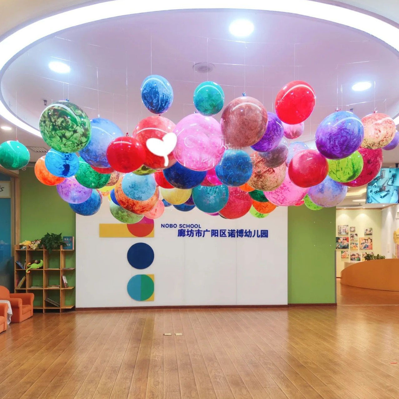 Creative Acrylic Paint Blooming Transparent Bounce Ball Studio Internet Celebrity Store Celebration Shopping Mall Opening Event Scene Decoration