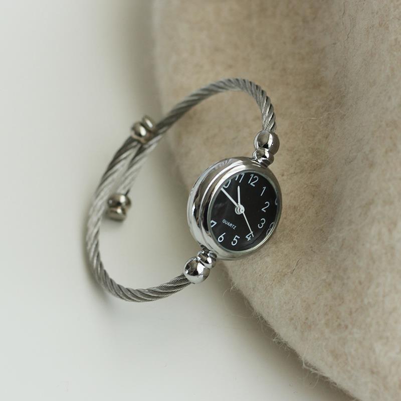 手表考试文艺复古中古简约气质森女系小初高中小学生儿童手镯式女