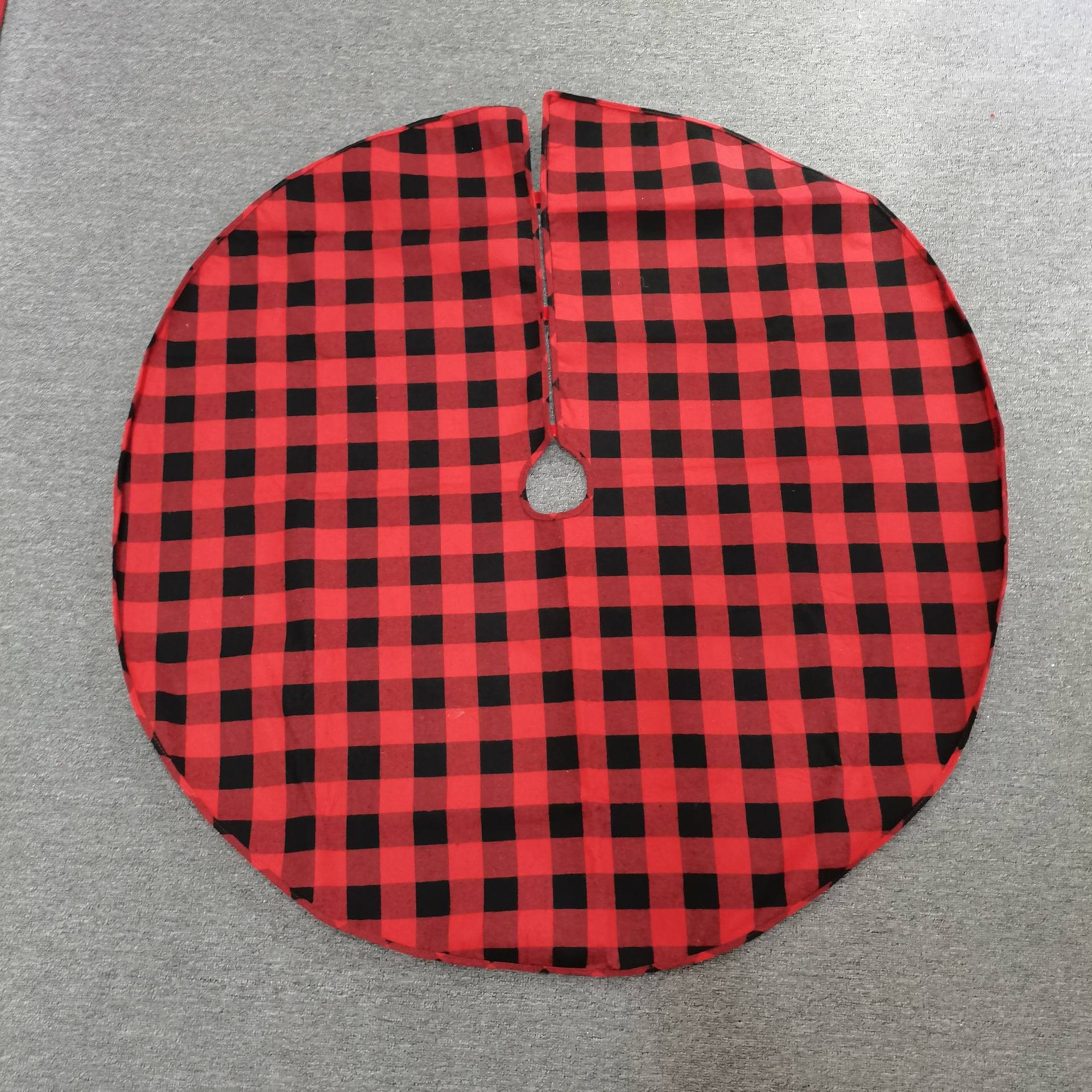 Christmas Tree Skirt Red Black Plaid Tree Skirt Black and White Plaid Tree Skirt Christmas Tree Bottom Decorations Factory Direct Sales