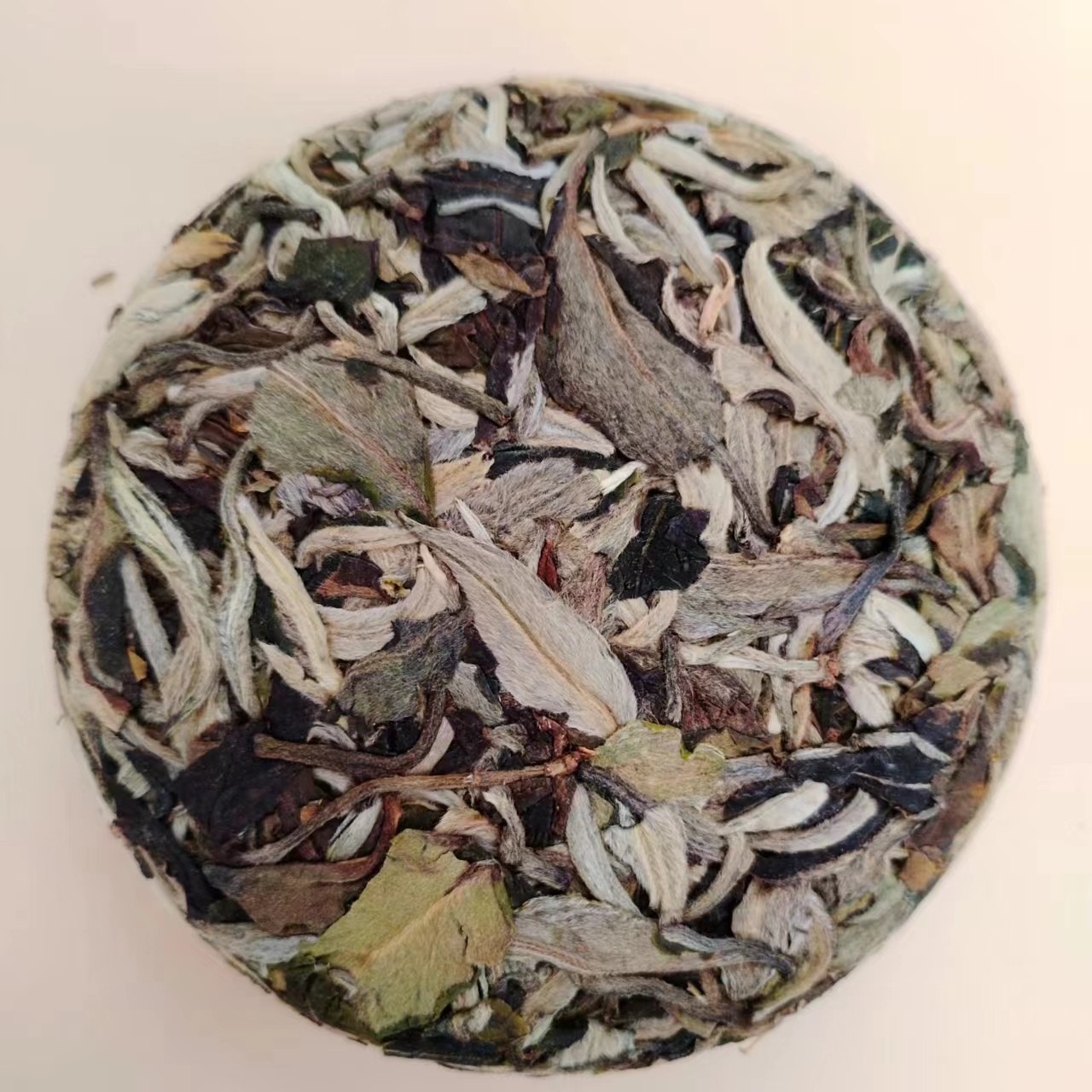 冰岛白云南白茶古树白茶冰岛产区香高水柔50克一小饼5饼一提250克