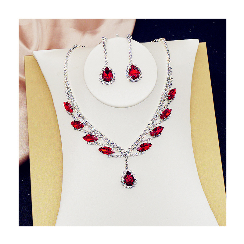 Cross-Border Supply Best Seller in Europe and America Bridal Necklace Set High-End All-Match Crystal Color Clavicle Chain Two-Piece Earrings Set