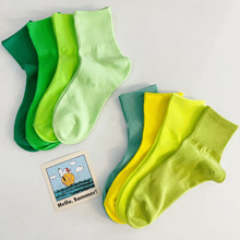 春夏季绿色薄款袜子女 中筒纯色棉袜荧光绿ins潮流运动网红短筒袜