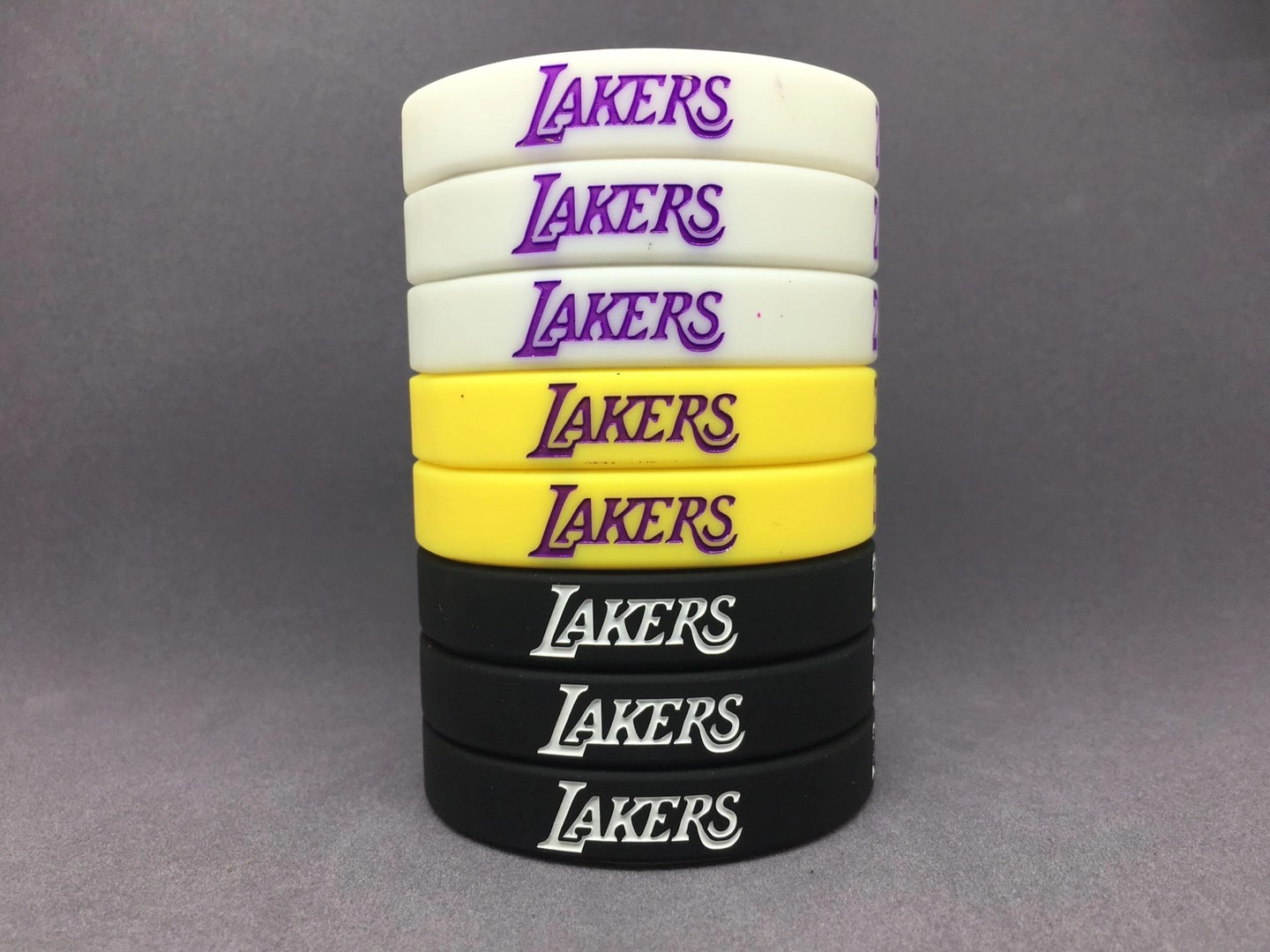 硅胶手环橡胶手圈紫手环运动篮球明星刻字手环手带手腕带现货