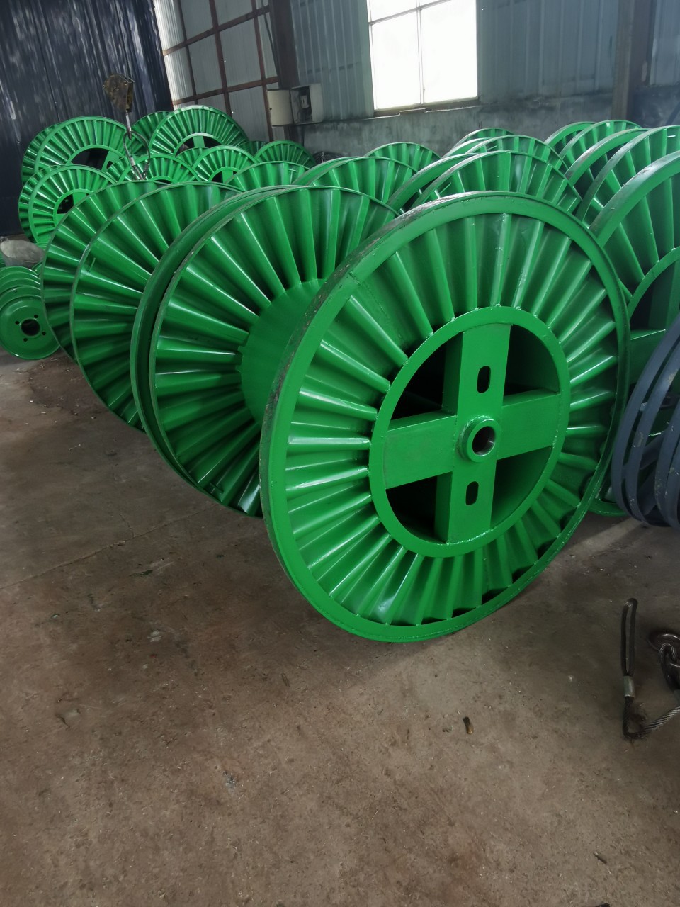 各种线盘 电缆轴盘 工字轮 冲压线盘 平板高速线盘