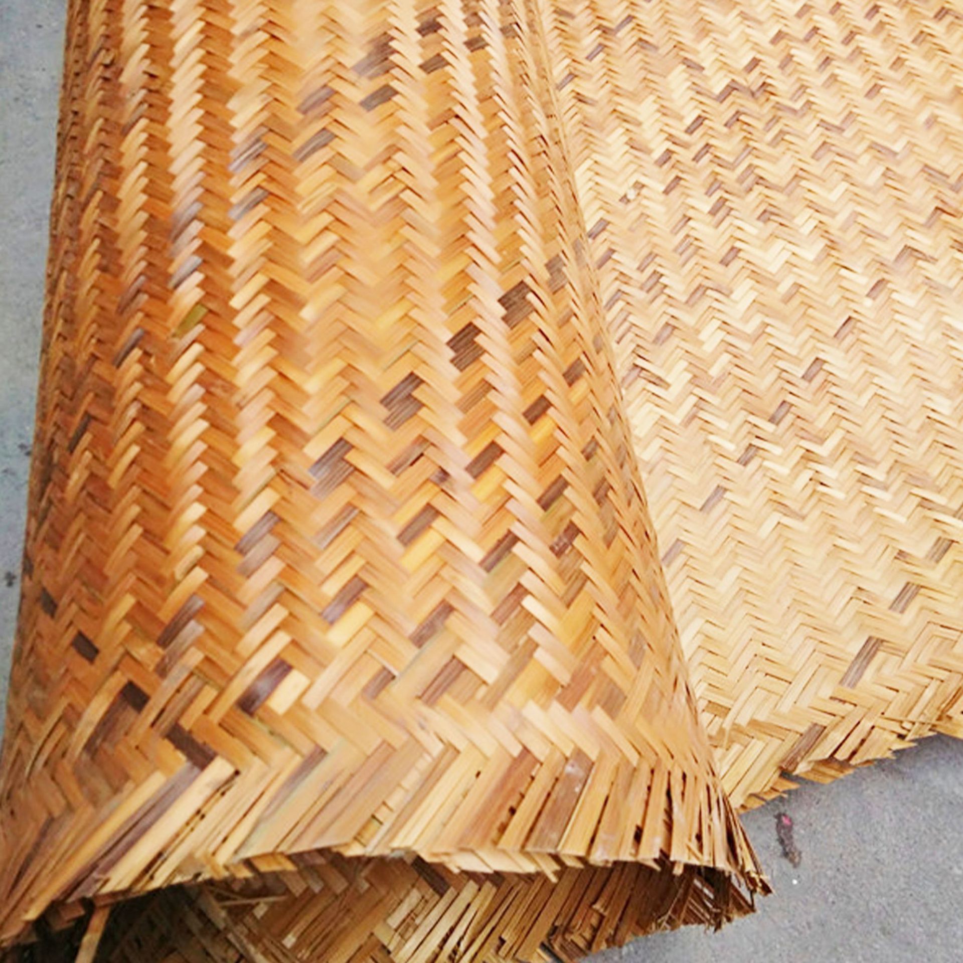 低价手工竹编青黄装饰吊顶竹席竹篾席竹条席装修装潢茶楼碳化席