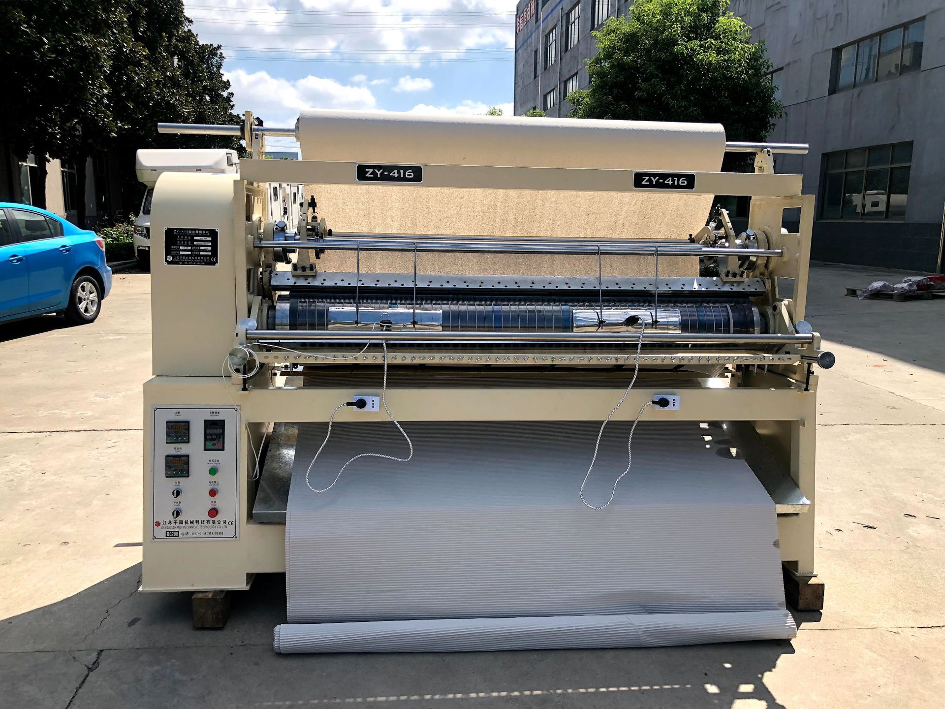 生产供应zy-416 服装压褶设备 裙褶机 化纤面料混纺织物打褶设备