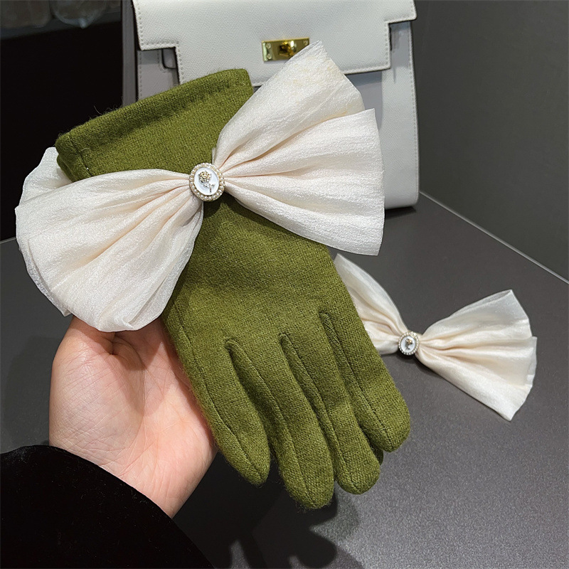 橄榄绿羊毛保暖手套仙女蝴蝶结五指触屏加绒手套原创女士手套