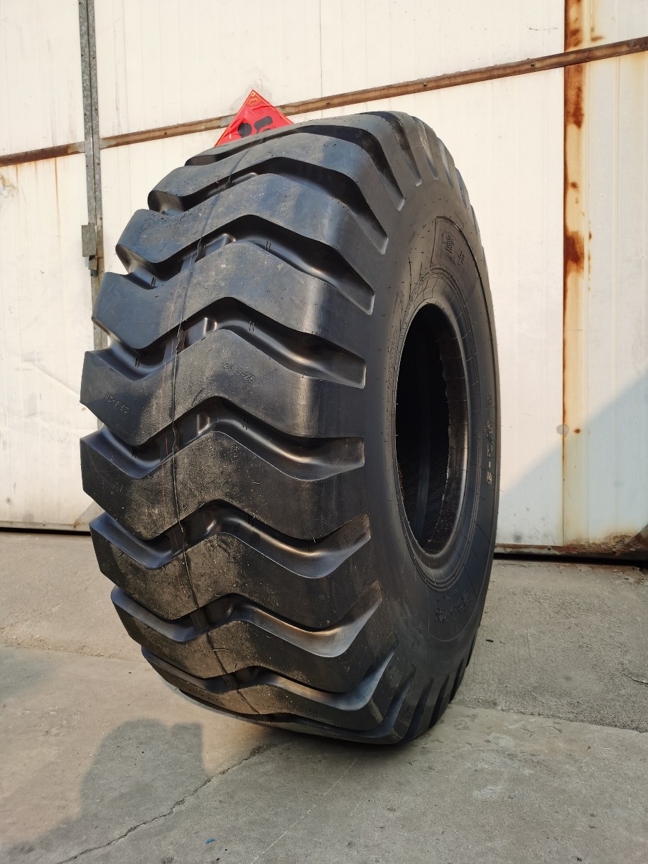 全新三包50铲车轮胎23.5-25装载机轮胎抗磨耐刺扎