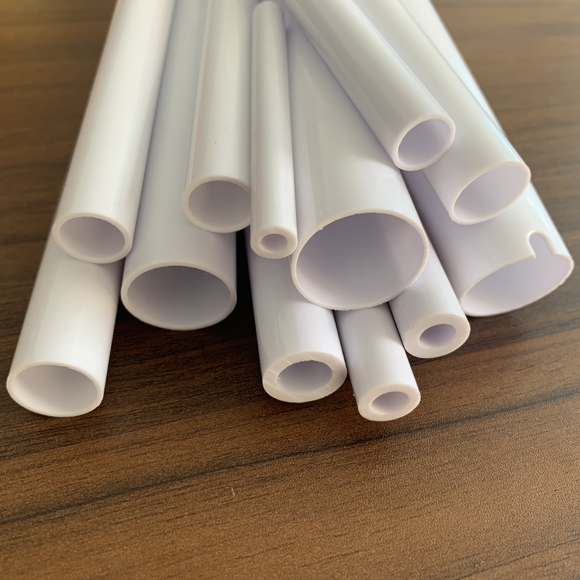 黄色abs塑料管彩色胶管玩具套管高质量口径颜色长度均可定制