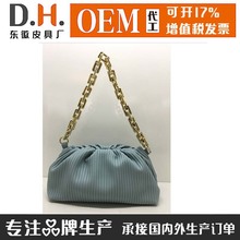 2023网红包包新款定制LOGO斜挎单肩腋下小众女包ladies handbags