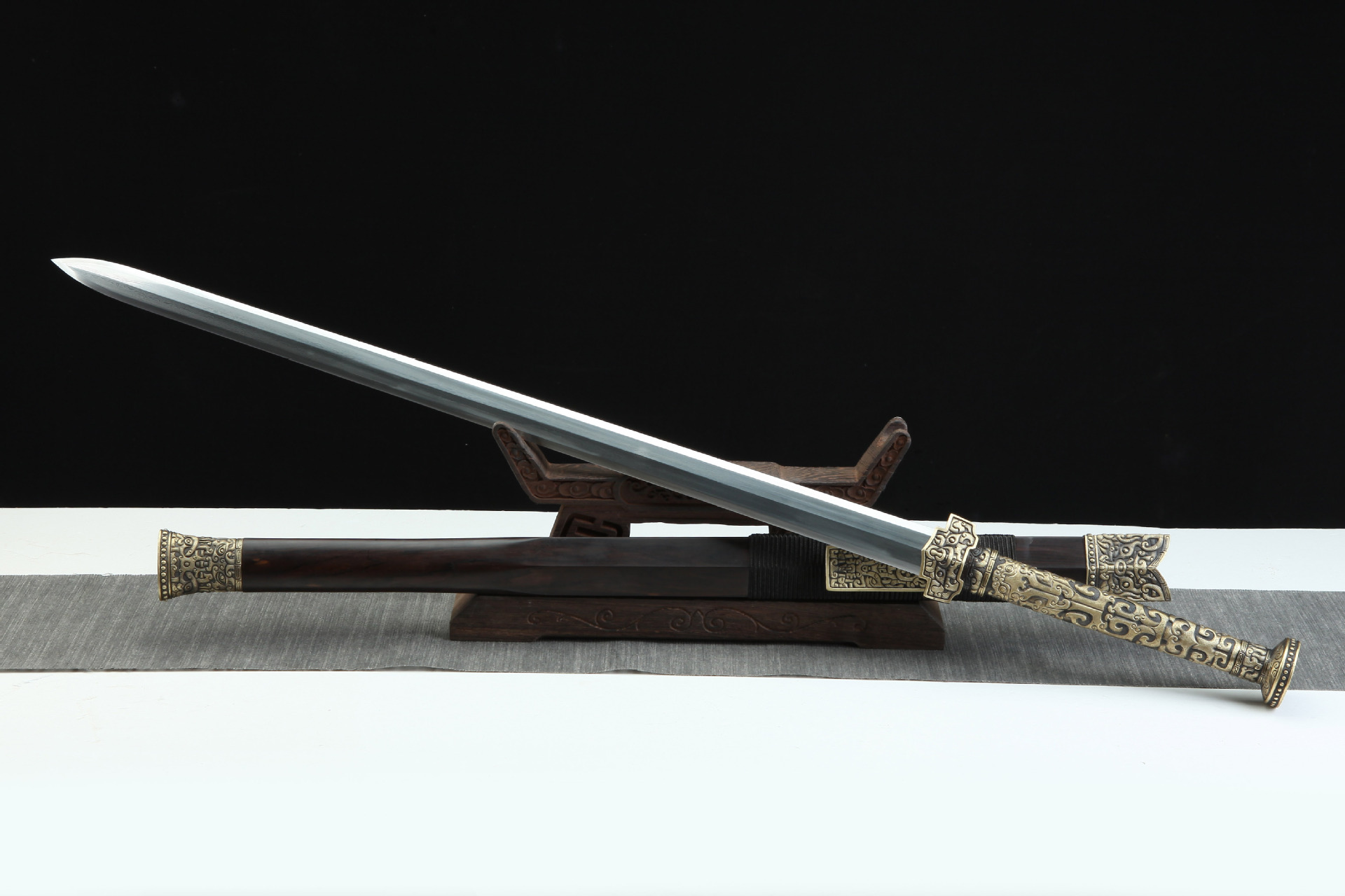 龙泉市刀剑花纹钢八面汉剑影视冷兵器春秋汉剑硬剑宝剑收藏未开刃