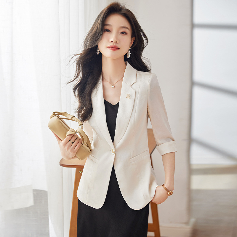 薄款印花西装外套女夏季2024新款高级感小个子气质修身缎面小西服