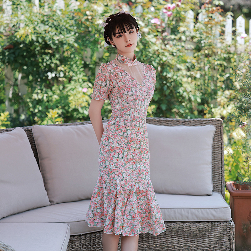 越唐夏季新款雪纺碎花改良版旗袍年轻款少女日常鱼尾裙旗袍连衣裙
