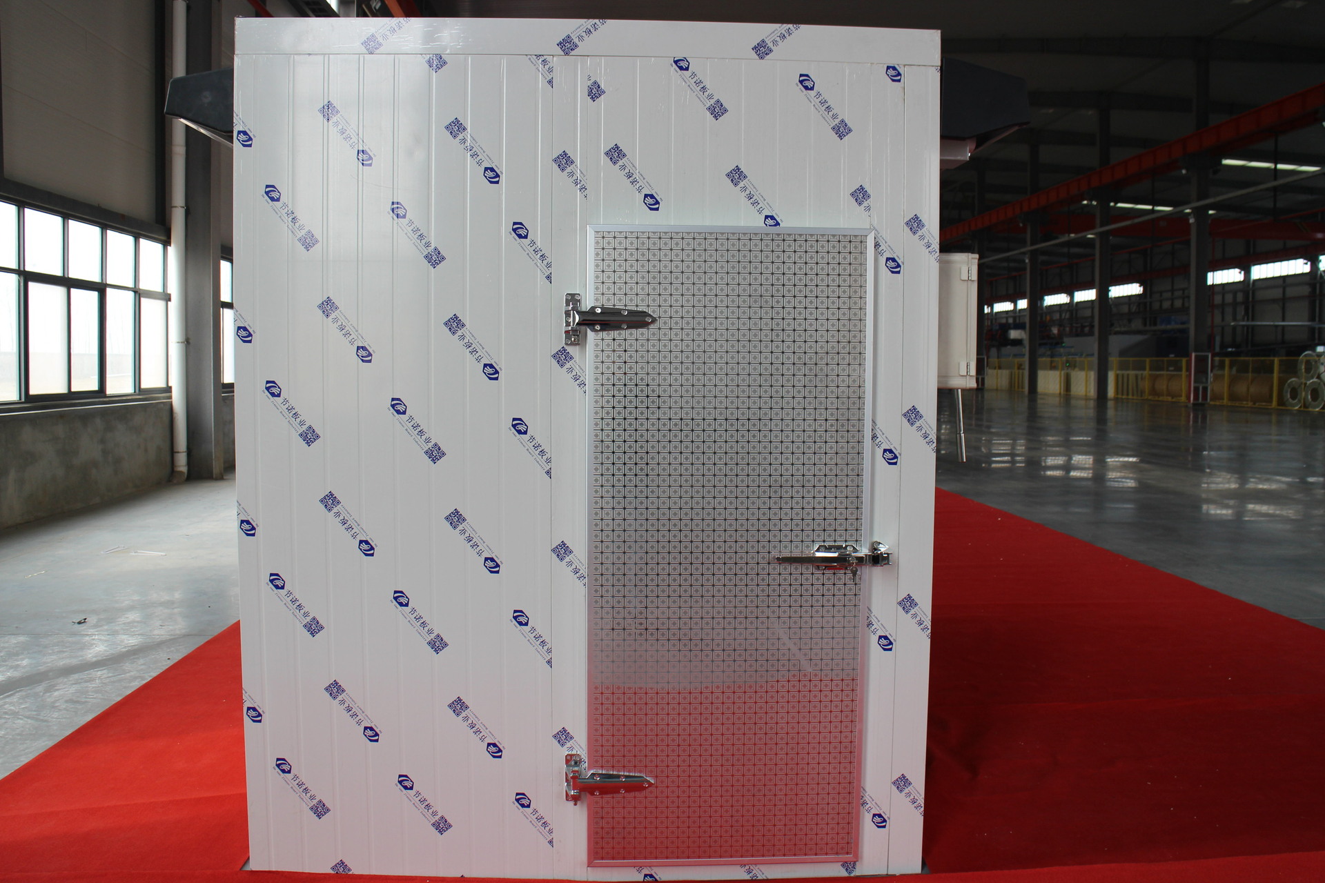 冷库门聚氨酯单开半埋门冷链冷藏车保温厂家定制