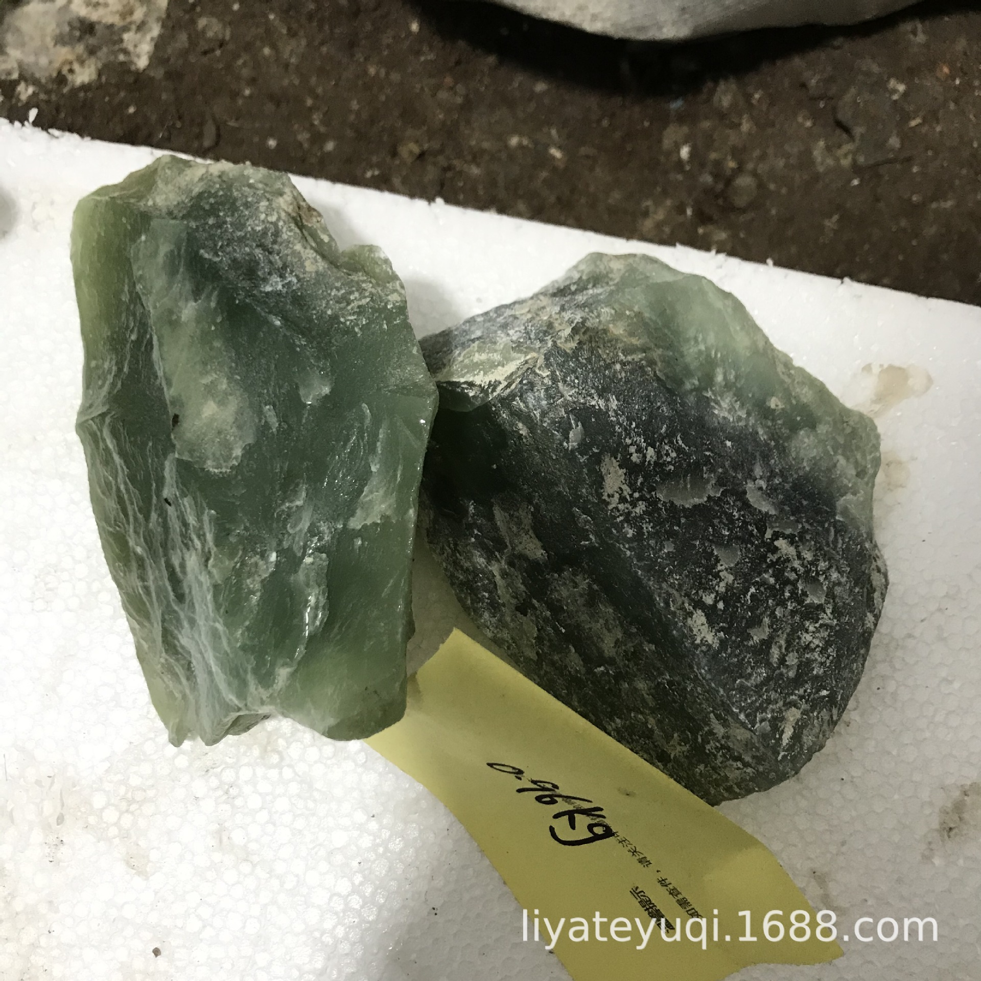 天然岫玉原石雕刻摆件玉镯原料 蛇纹石玉石毛料批发 牌子把件