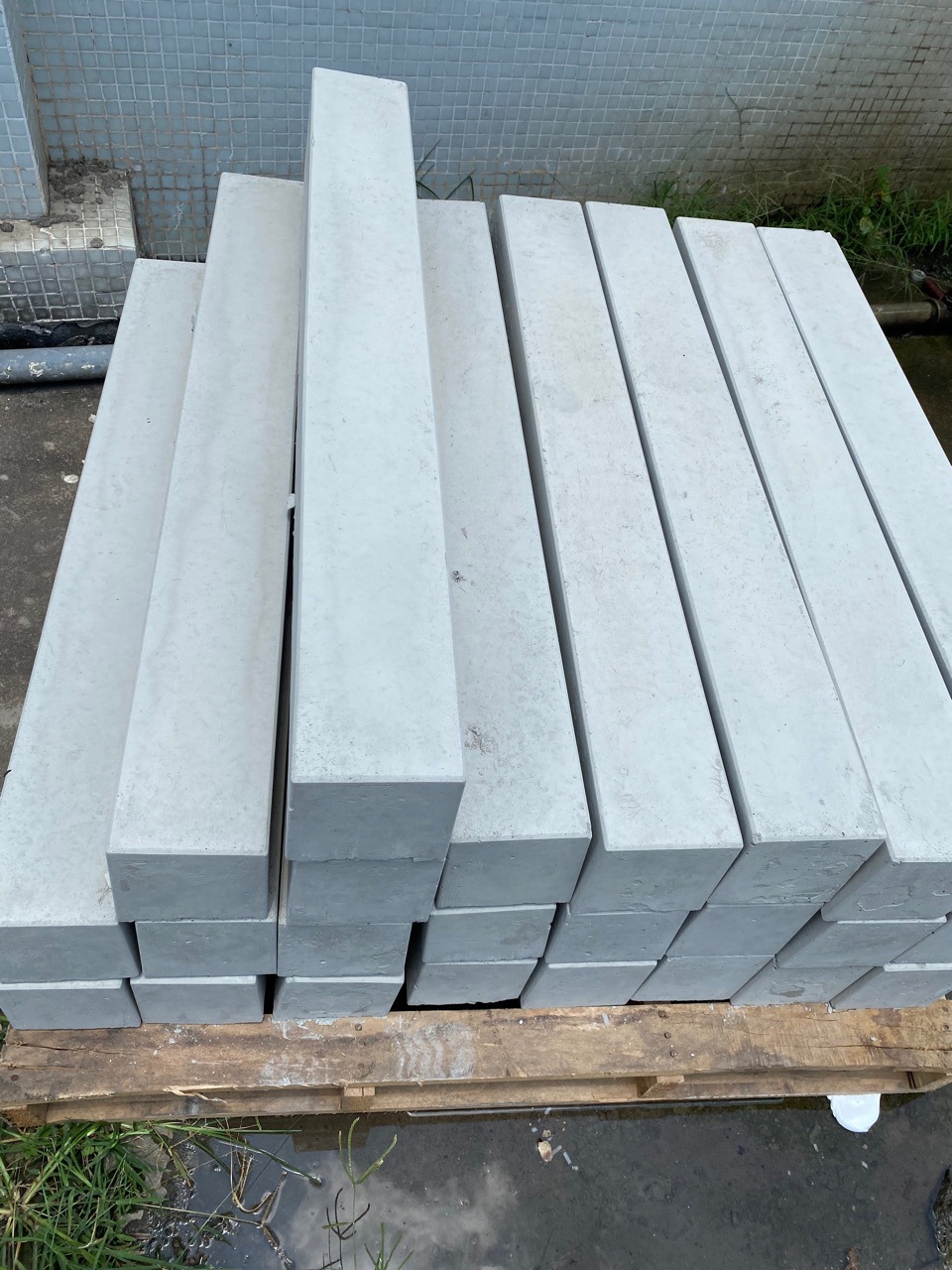 水泥压条混凝土压条仿石压条路基压条广州厂家现货直销可定做