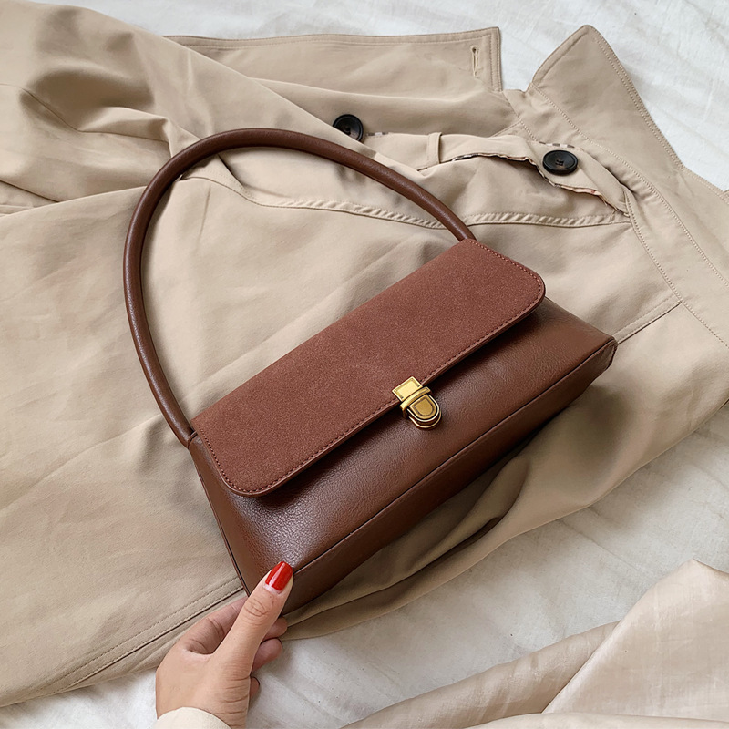 高级感法国小众包包2024新款潮网红手提腋下包百搭单肩休闲法棍包